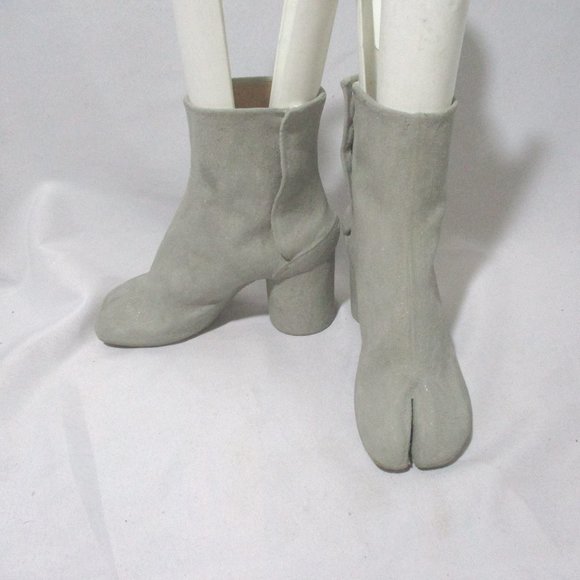 Maison Martin Margiela Shoes - NEW MAISON MARTIN MARGIELA Split Toe TABI Bootie